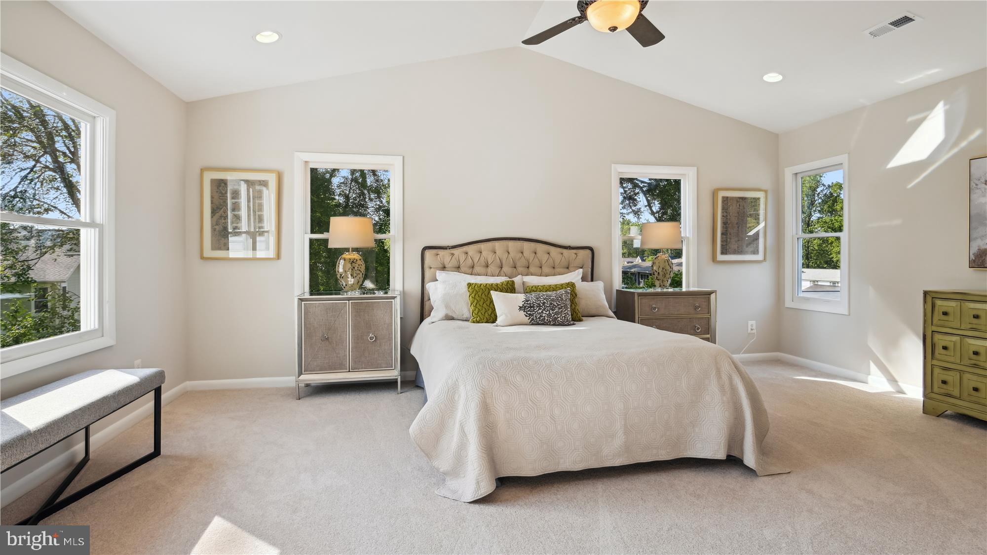 VIENNA WOODS - Residential