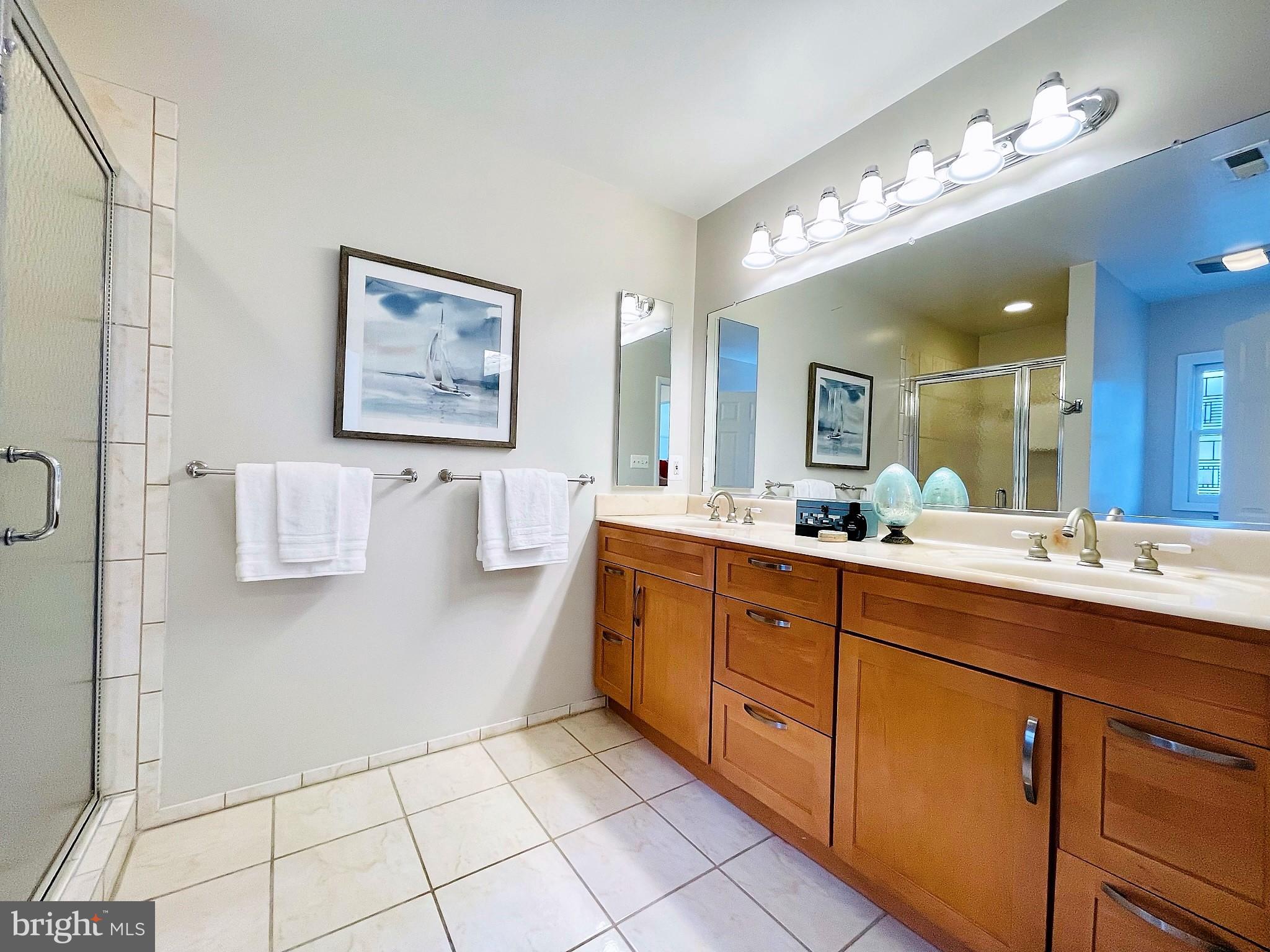 VIENNA WOODS - Residential