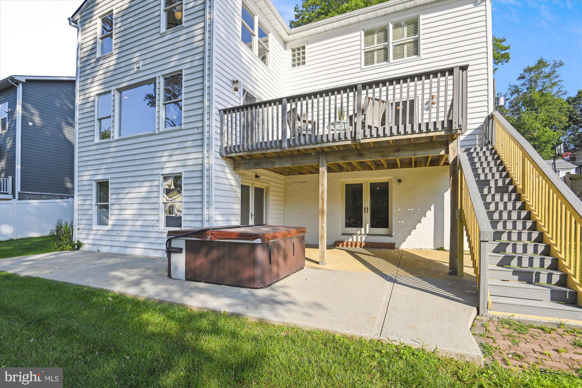 VIENNA WOODS - Residential