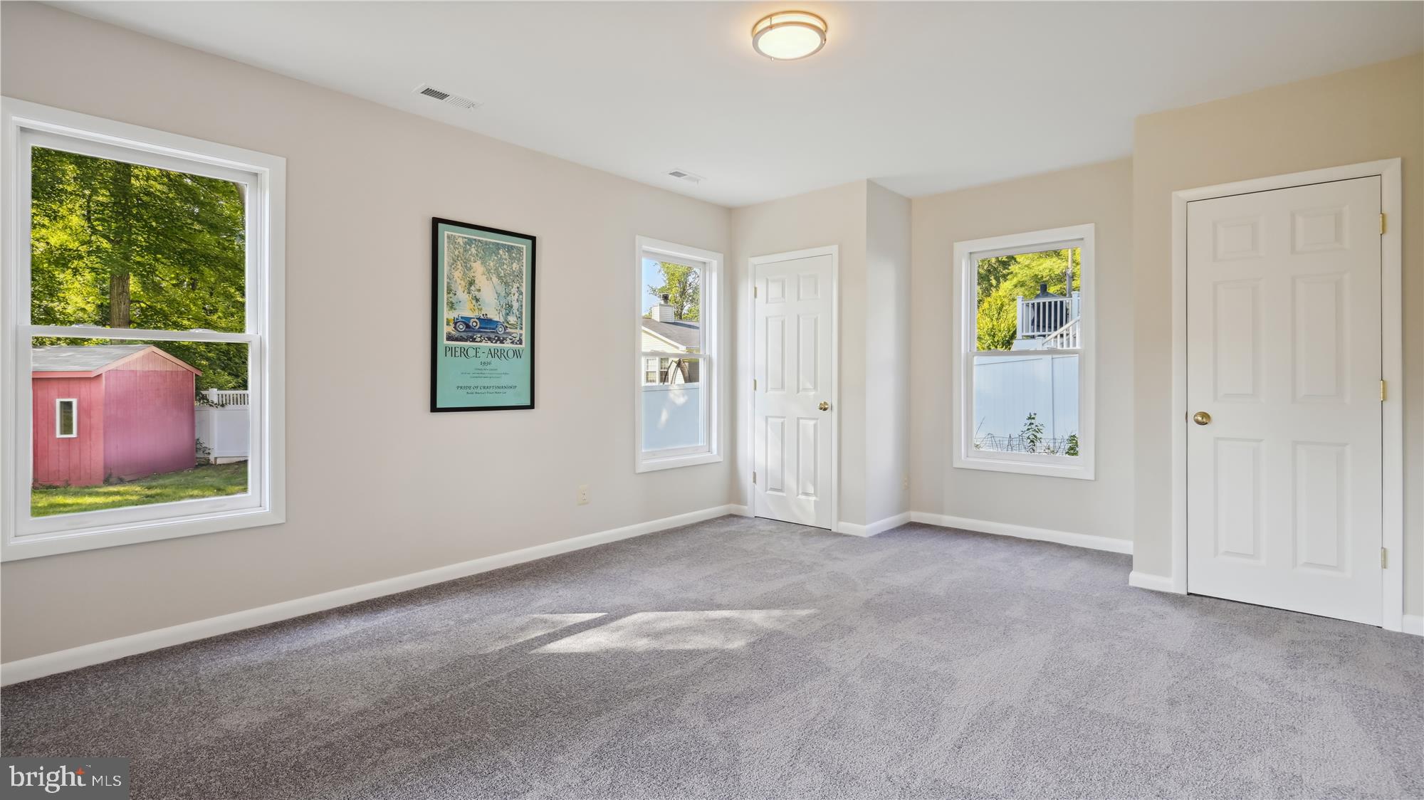 VIENNA WOODS - Residential