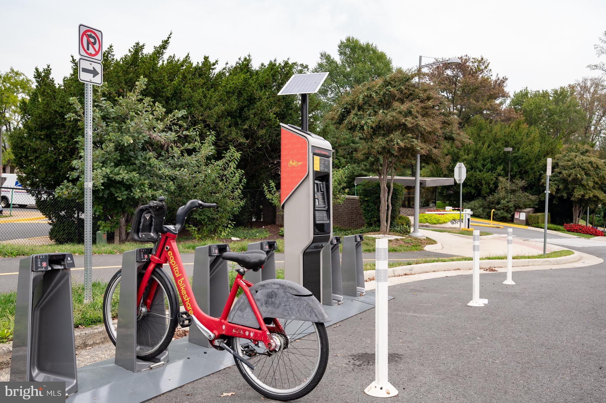 ENCORE OF MCLEAN - Residential