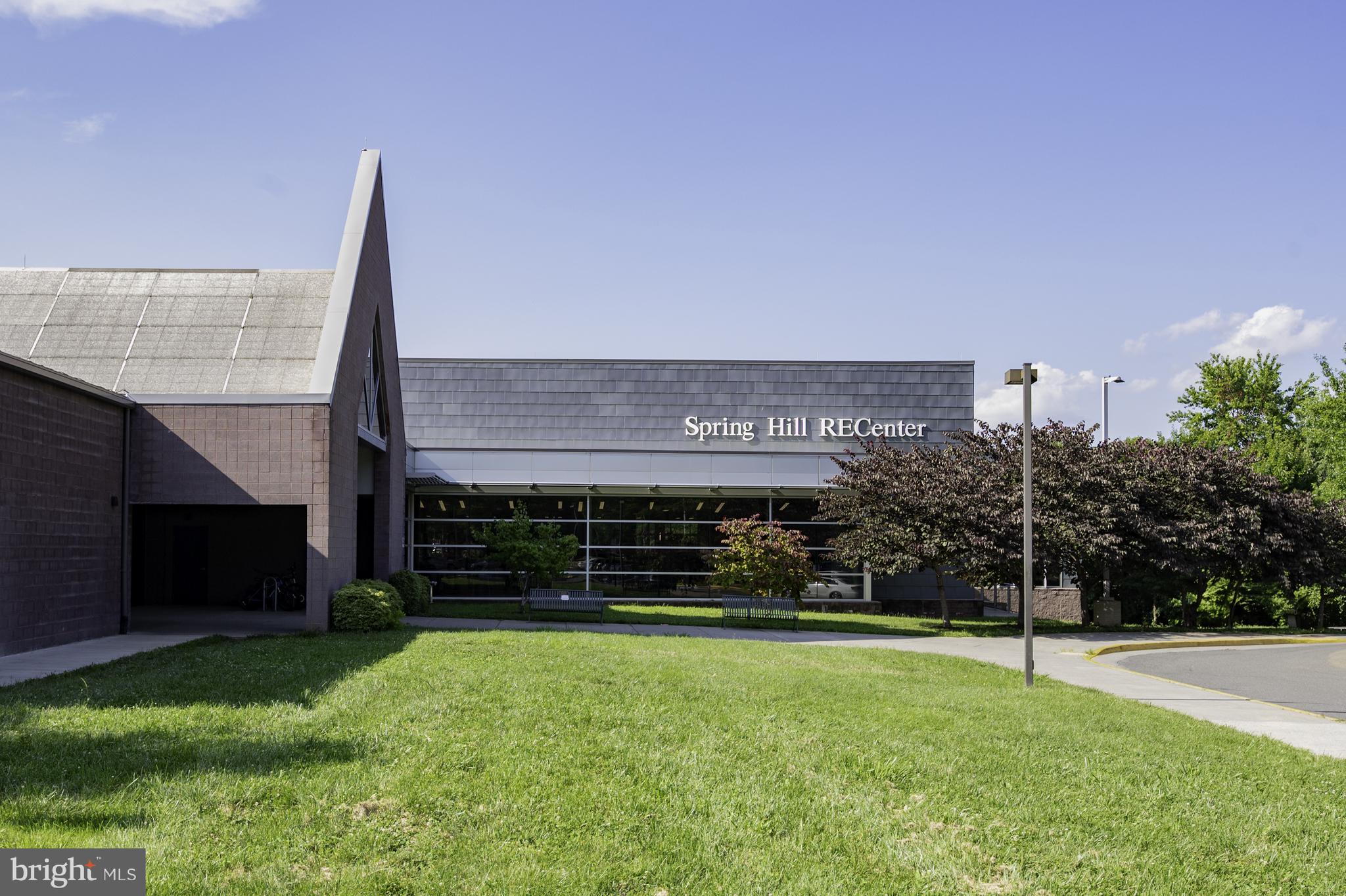 ENCORE OF MCLEAN - Residential