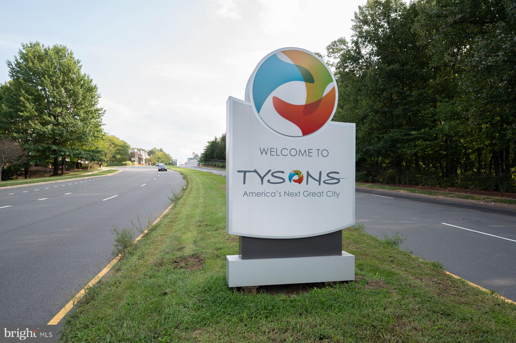 ENCORE OF MCLEAN - Residential