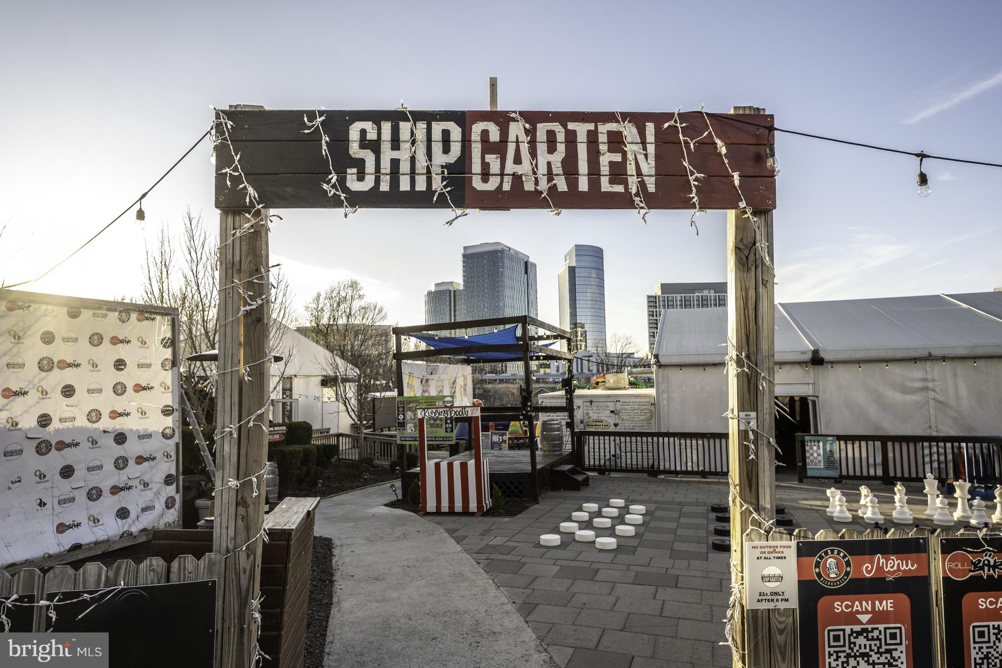 ENCORE OF MCLEAN - Residential