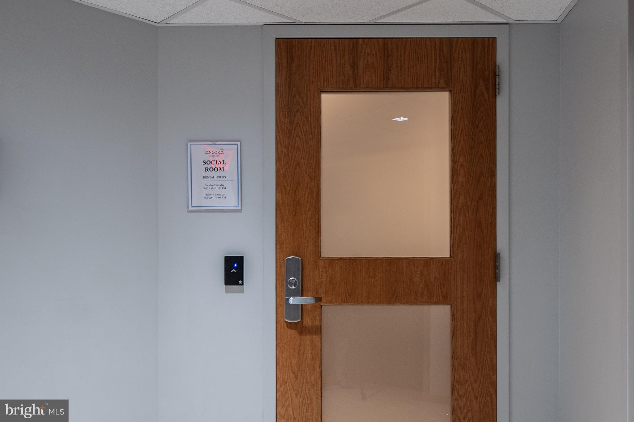 ENCORE OF MCLEAN - Residential