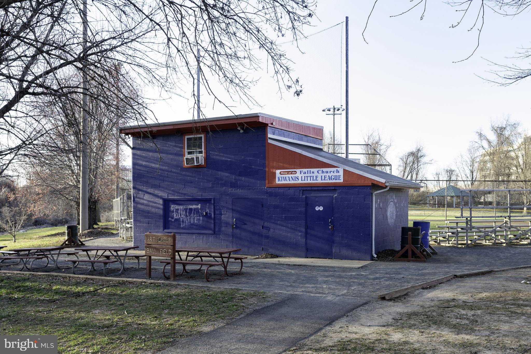 ENCORE OF MCLEAN - Residential