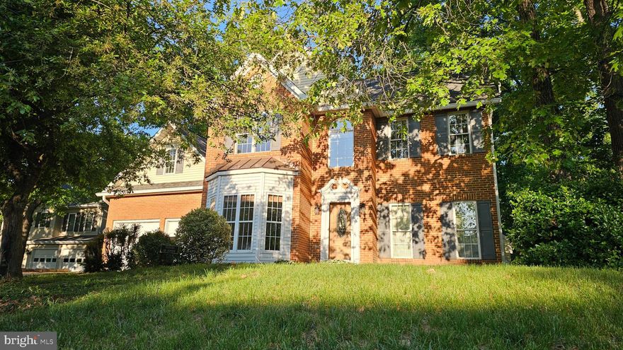MOVE IN CONDITION PRICED TO SELL FAST LOCATED IN THE CUL-DE-SAC WHICH HAS A PLAYGROUND - SEPERATE IN-LAW-SUITE IN BASEMENT WITH SEPERATE ENTRANCE FULL BATH LIVING ROOM OFFICE OR COULD MAKE INTO KITCHEN AREA - JUST FULLY PAINTED THRU-OUT NEW CARPET HAS BEEN ORDERED AND THE HARDWOOD FLOORS LOOK NEW. GAS FIREPLACE - KITCHEN WITH BAR AND TABLE SPACE - SEPERATE OFFICE OR LIVING ROOM IN THE FRONT  OF THE HOME - 2 DECKS FOR ENTERTAINING - PRIVATLY FENCED REAR YARD -  THIS IS A MUST SEE PROPERTY AND WONT LAST LONG  - SO DONT DELAY JUST CALL AND MAKE AN APPOINTMENT