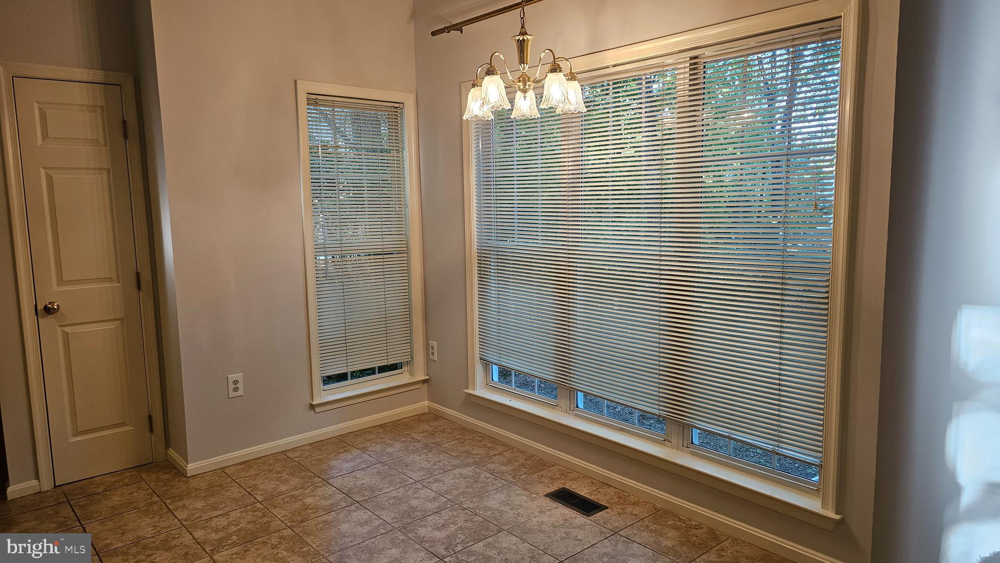 PIONEER HEIGHTS - Residential