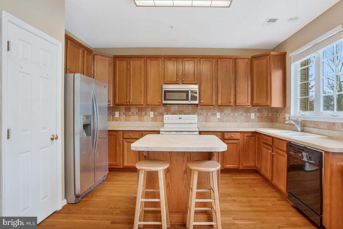 DAHLIA PARK OF WILDEWOOD - Residential