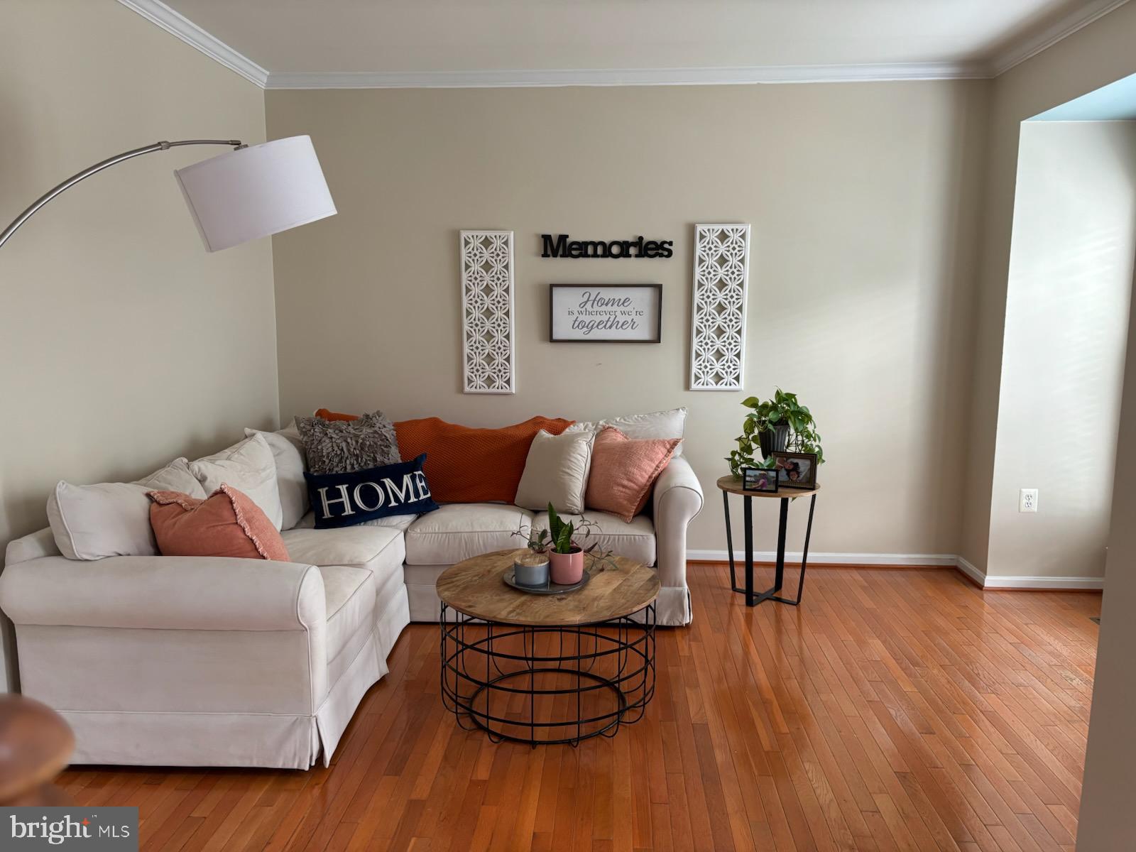 HUNTFIELD - Residential Lease