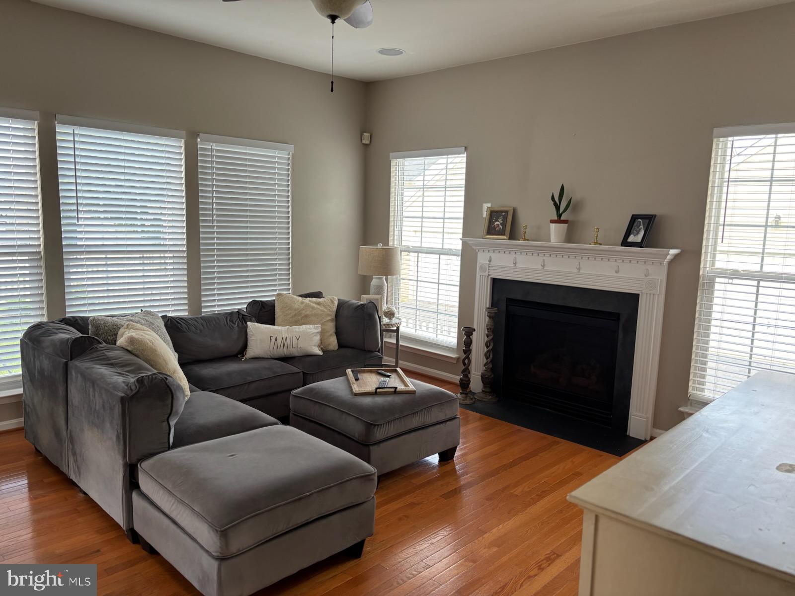 HUNTFIELD - Residential Lease