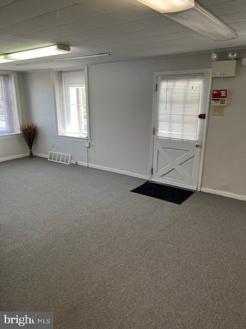 LAFAYETTE HILL - Commercial Lease