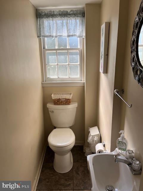 LAFAYETTE HILL - Commercial Lease