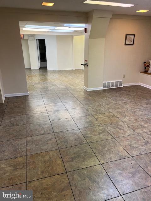 LAFAYETTE HILL - Commercial Lease