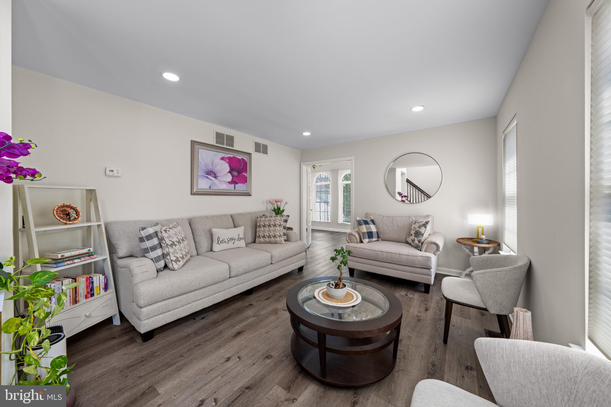 SAMHILL ESTATES - Residential