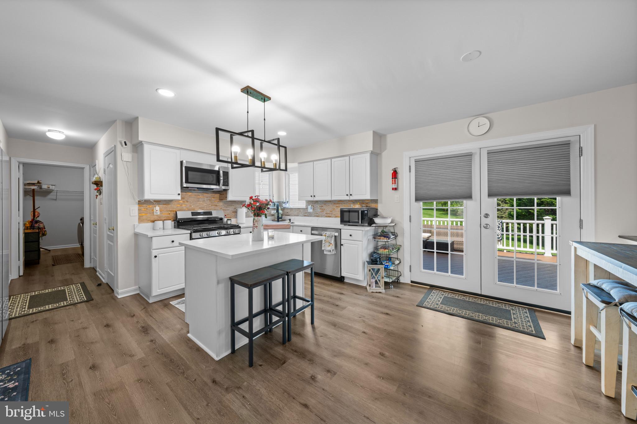 SAMHILL ESTATES - Residential