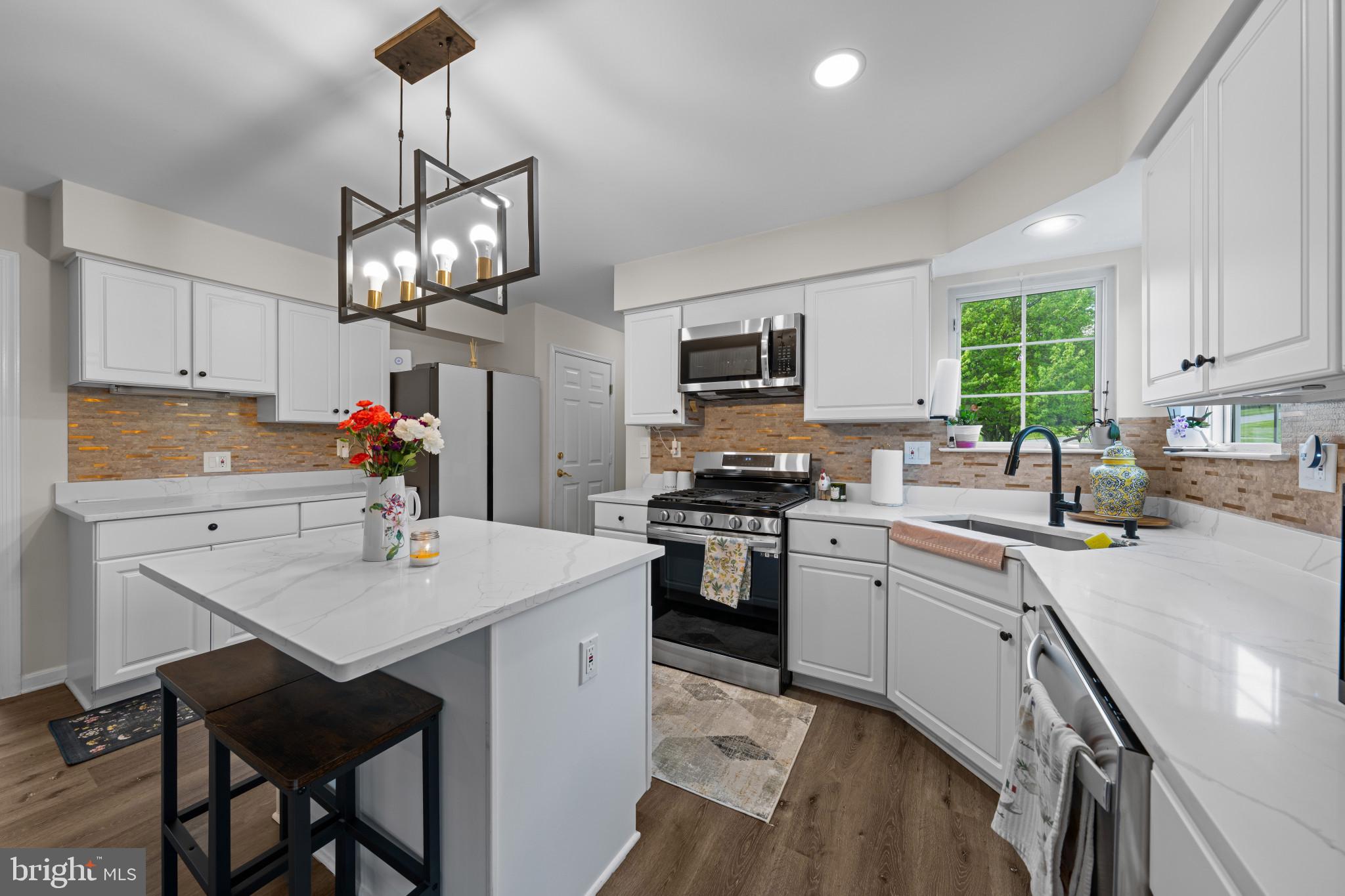 SAMHILL ESTATES - Residential