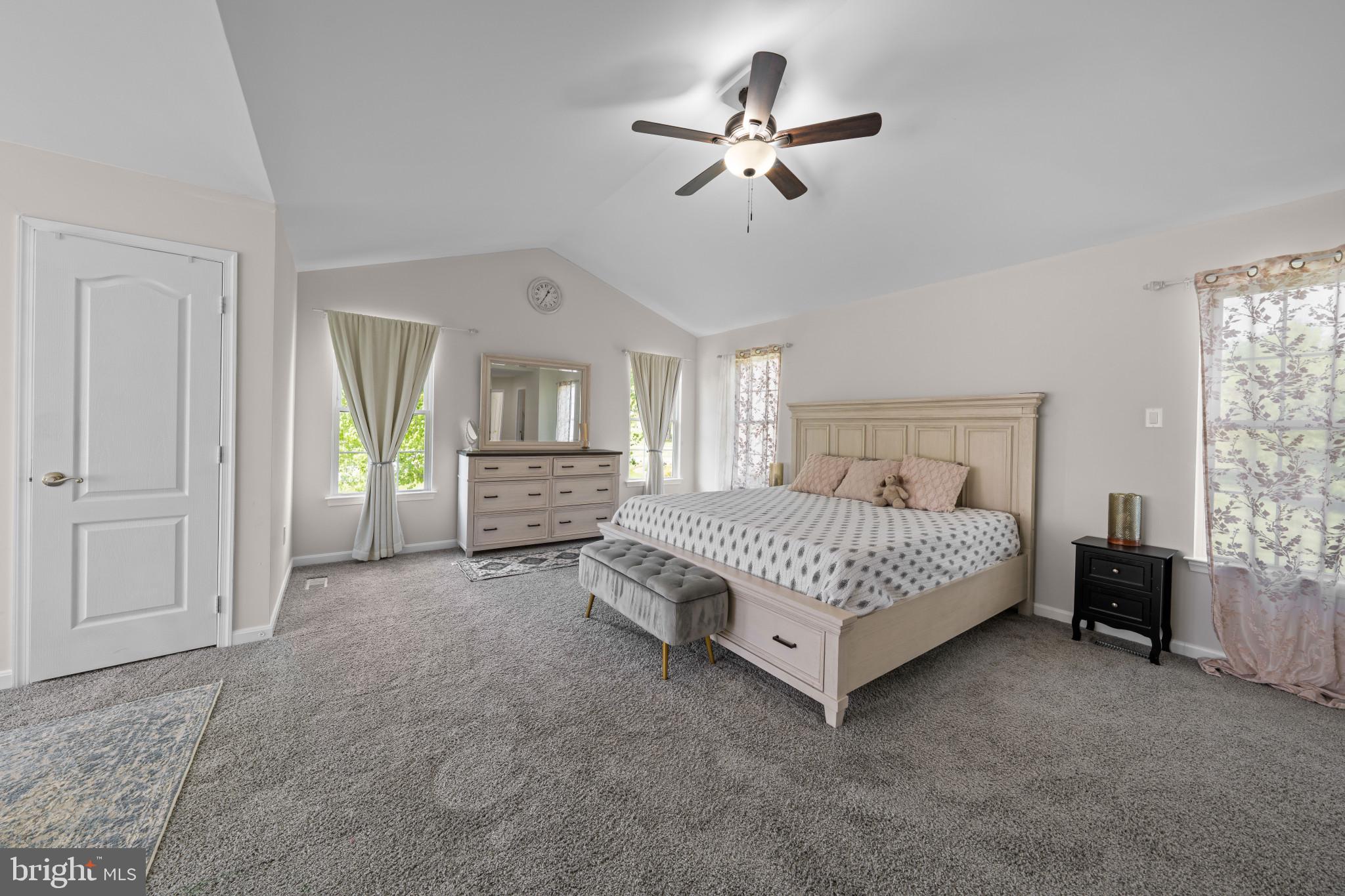 SAMHILL ESTATES - Residential