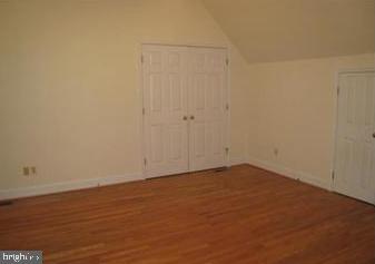 ROSEMONT PARK - Residential Lease