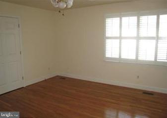 ROSEMONT PARK - Residential Lease