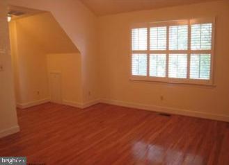 ROSEMONT PARK - Residential Lease