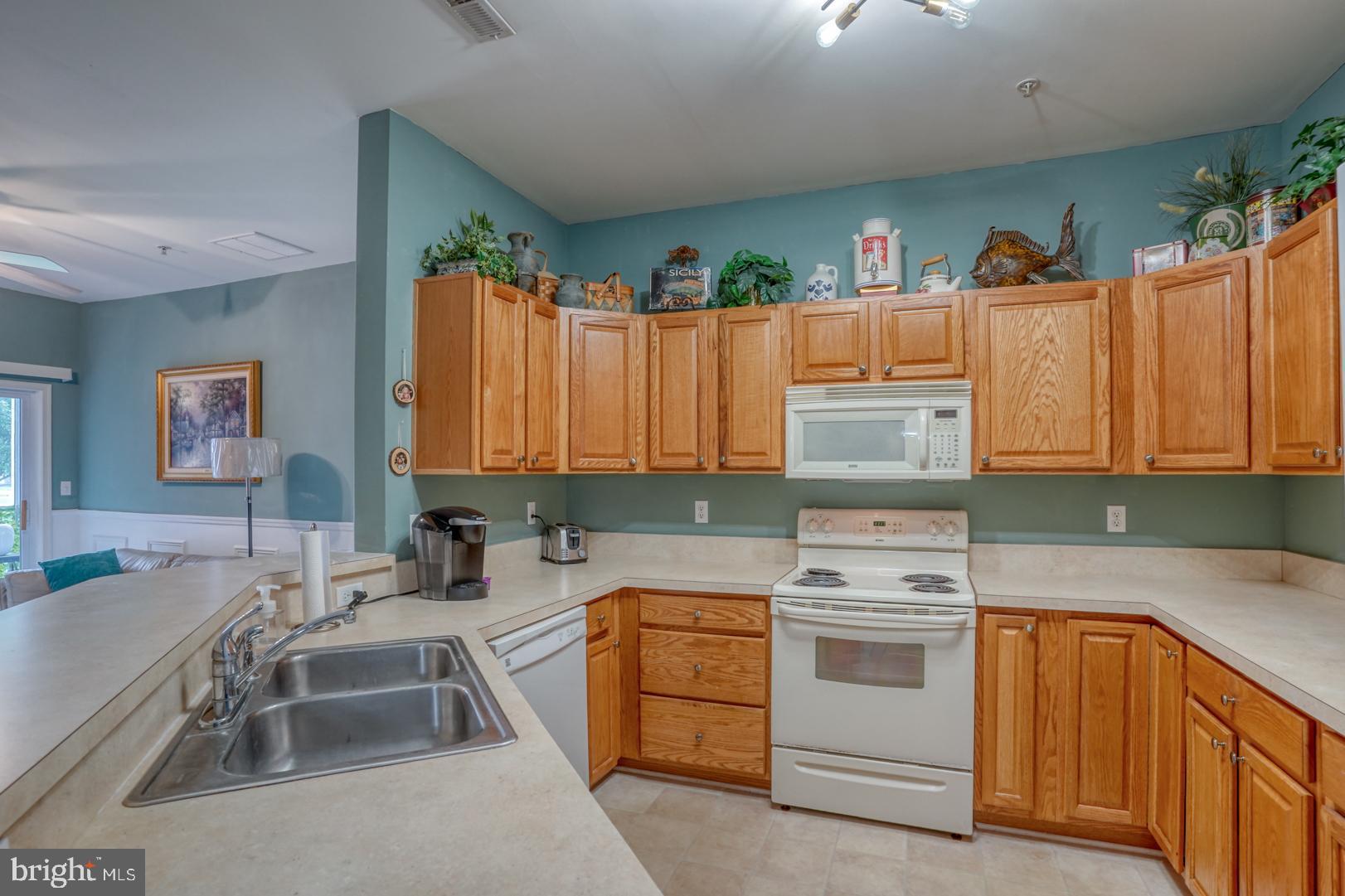 4001D N SAGAMORE DR 4001D