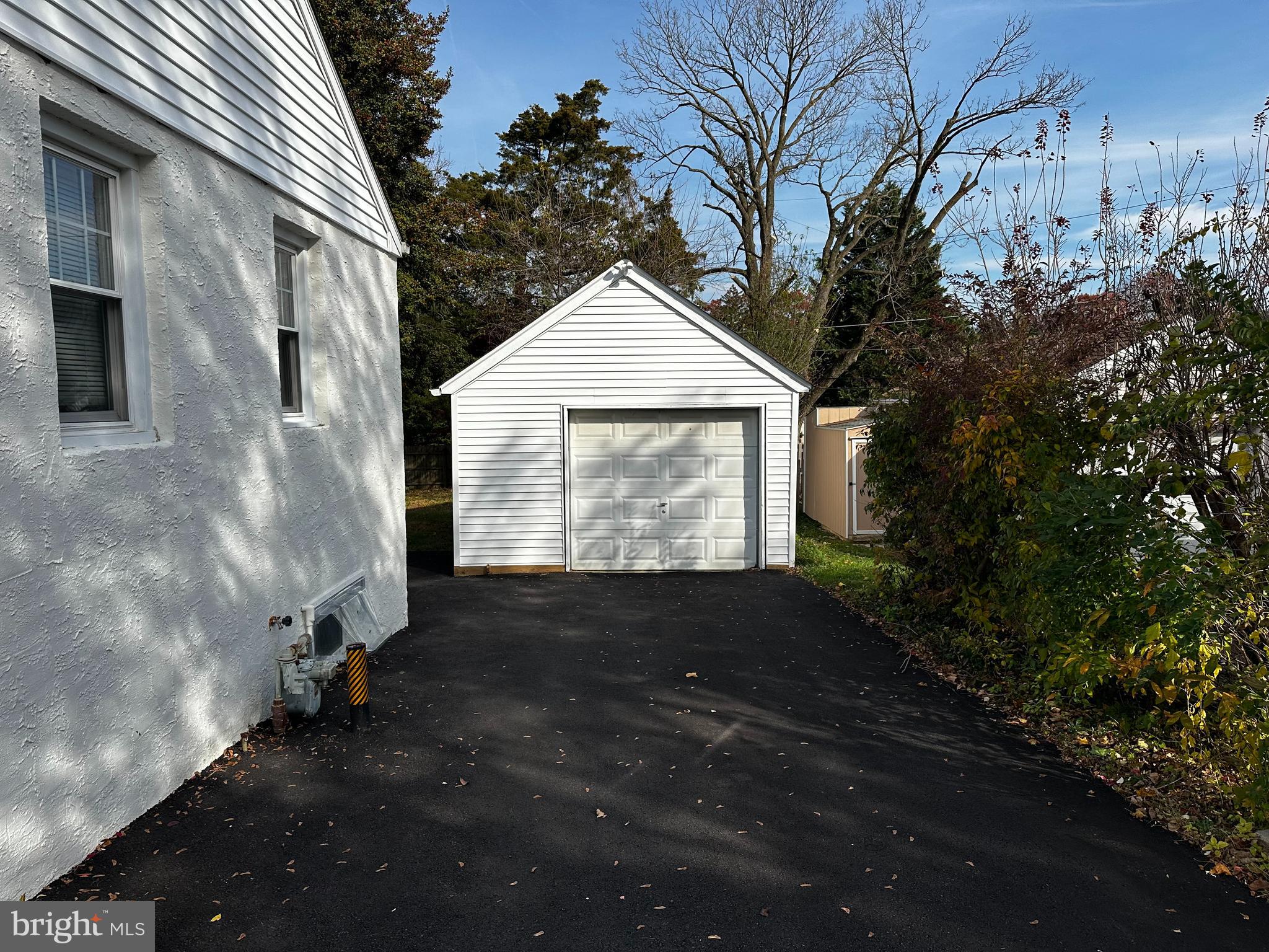 PAOLI MANOR - Residential Lease