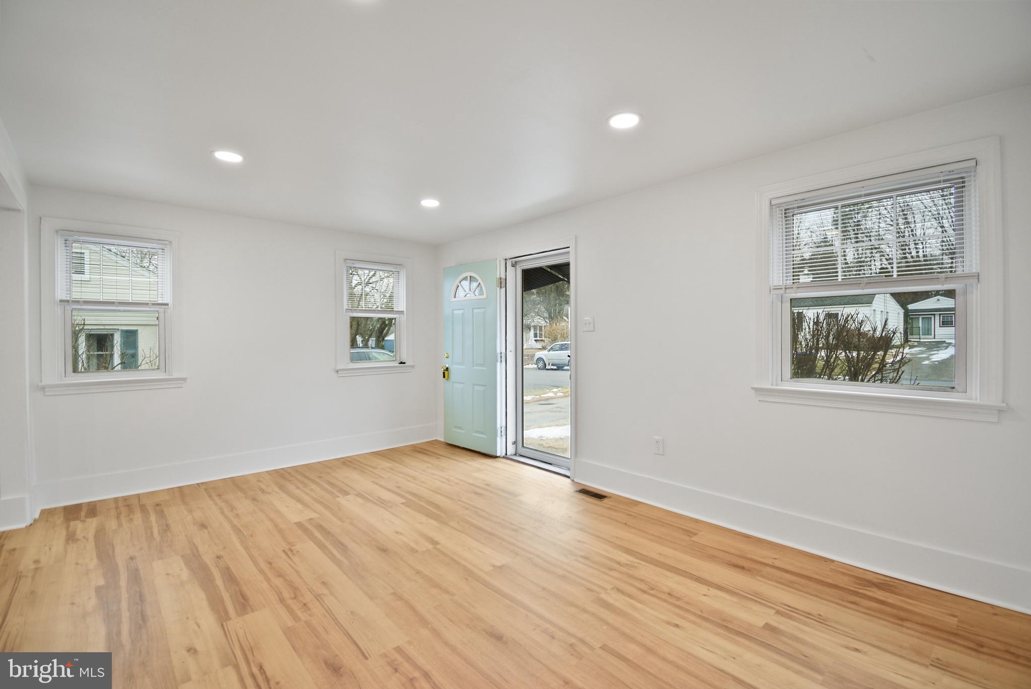 PAOLI MANOR - Residential Lease