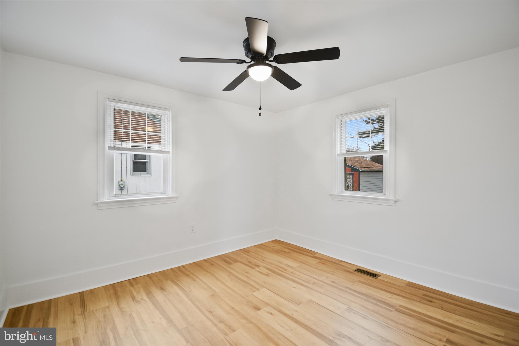 PAOLI MANOR - Residential Lease