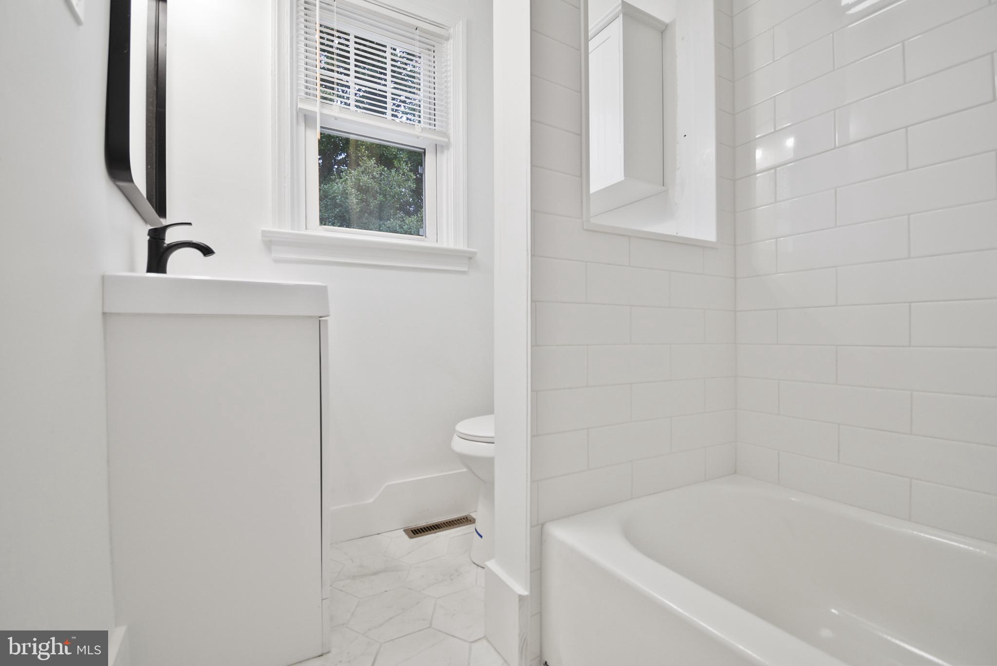 PAOLI MANOR - Residential Lease