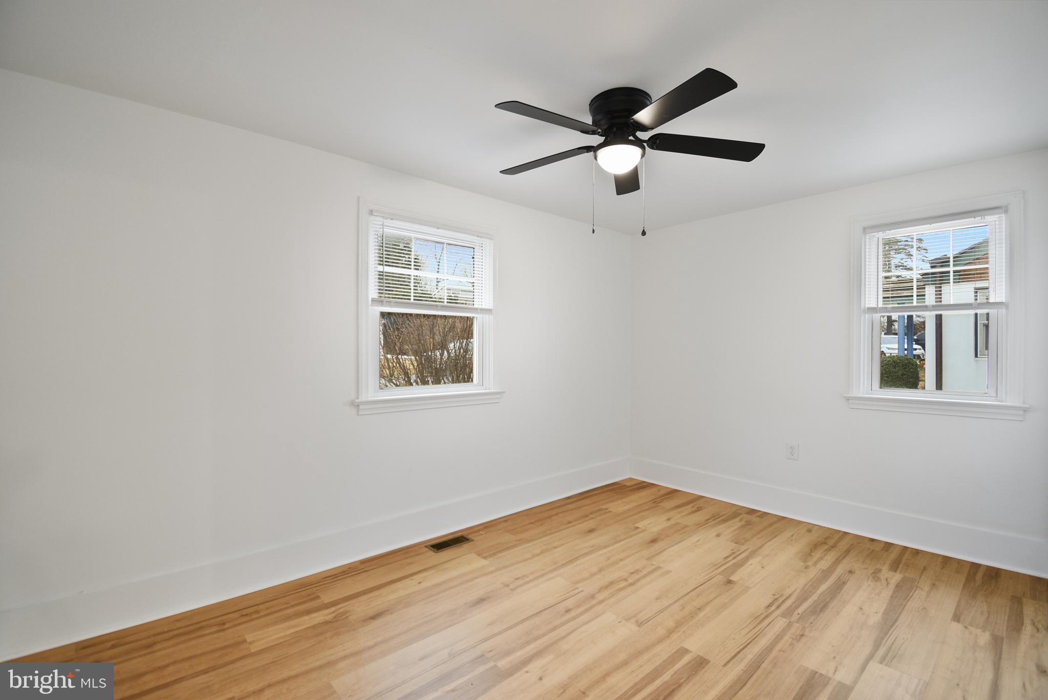 PAOLI MANOR - Residential Lease