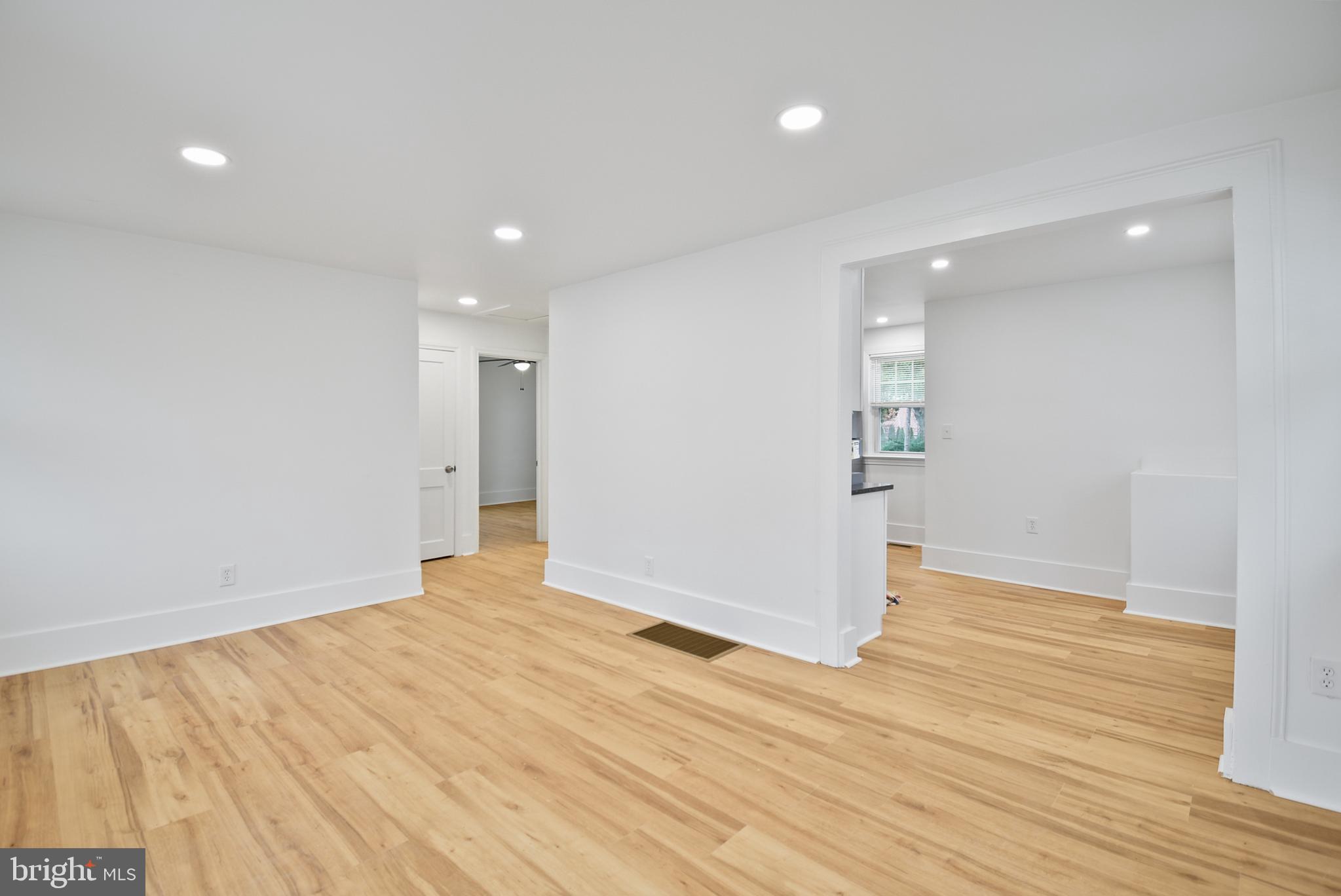 PAOLI MANOR - Residential Lease