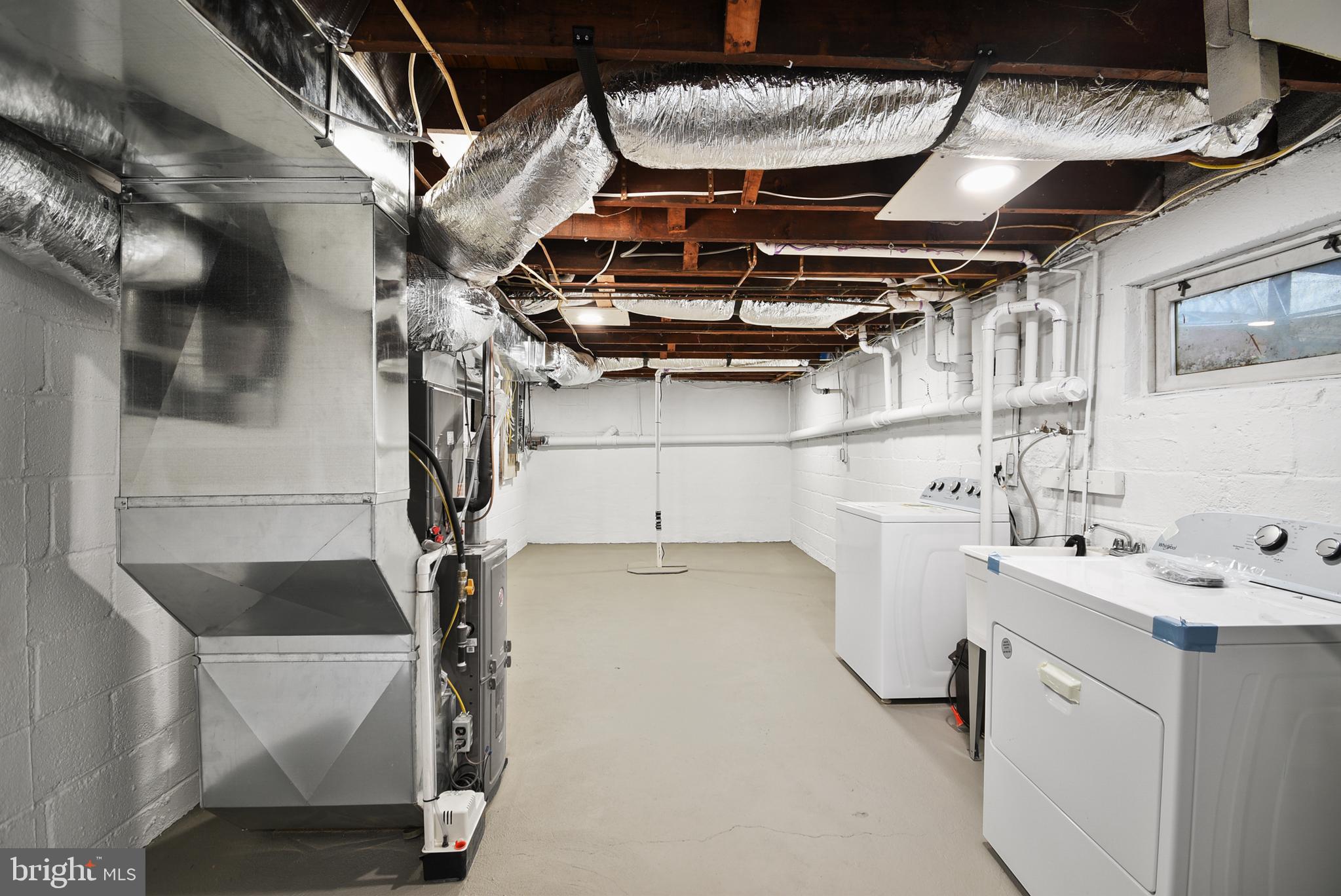 PAOLI MANOR - Residential Lease