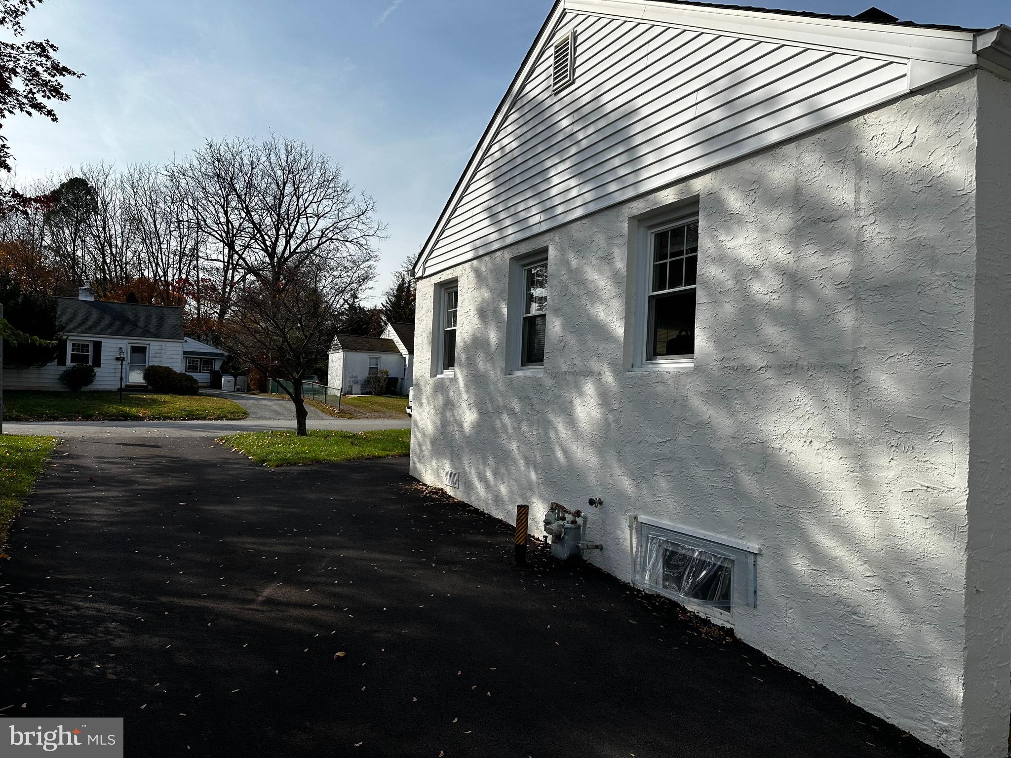 PAOLI MANOR - Residential Lease