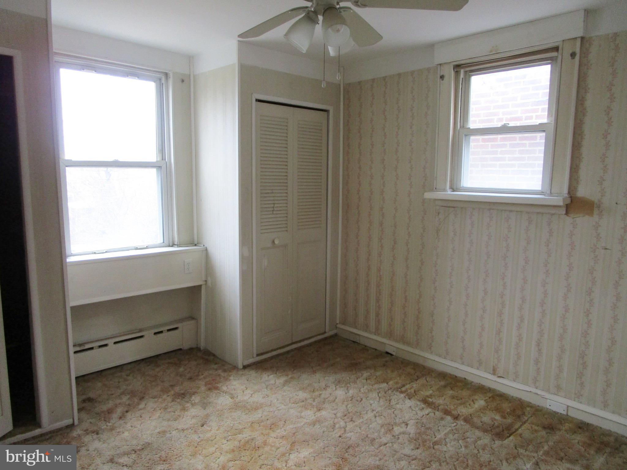 OXFORD CIRCLE - Residential