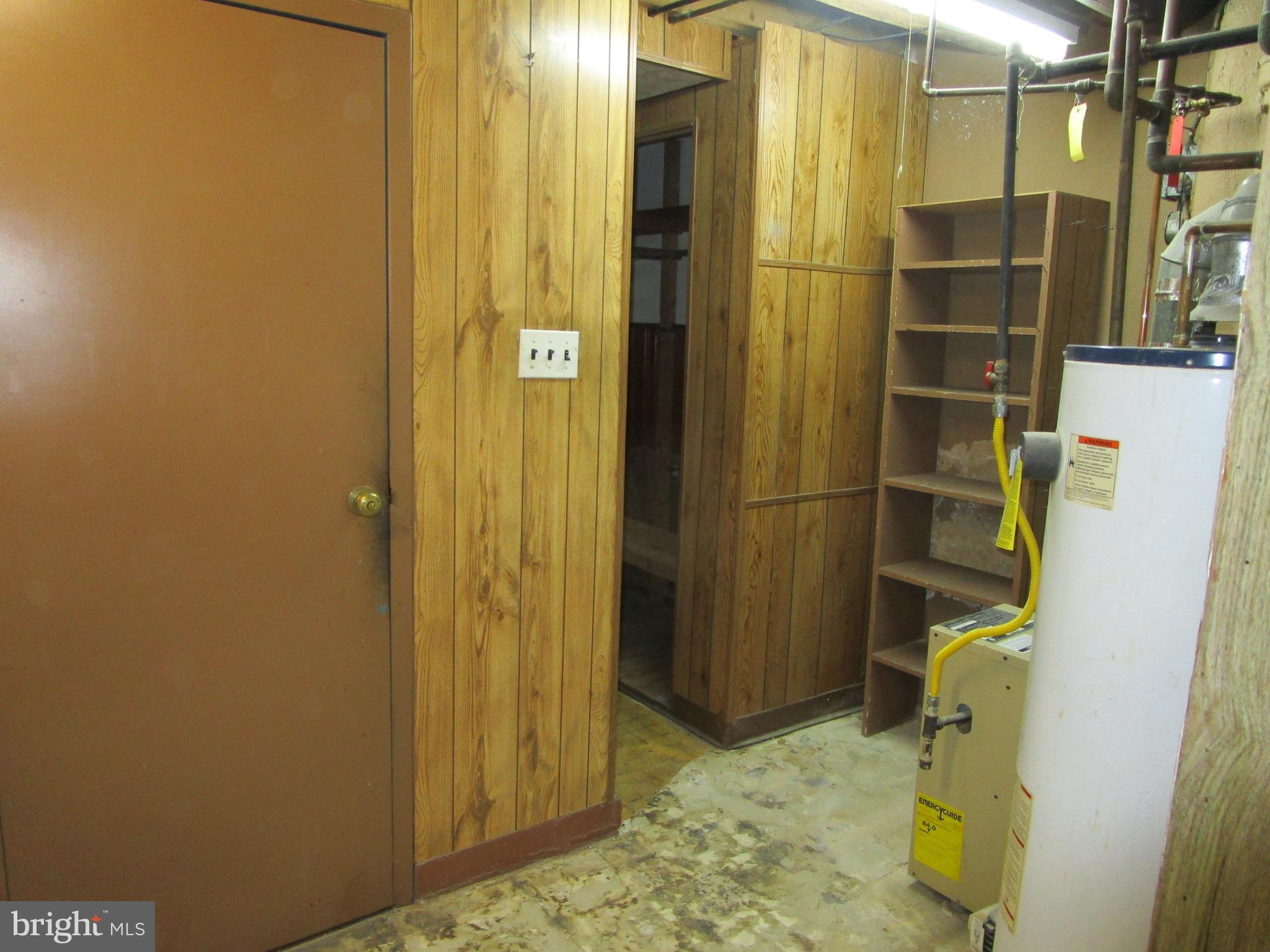 OXFORD CIRCLE - Residential