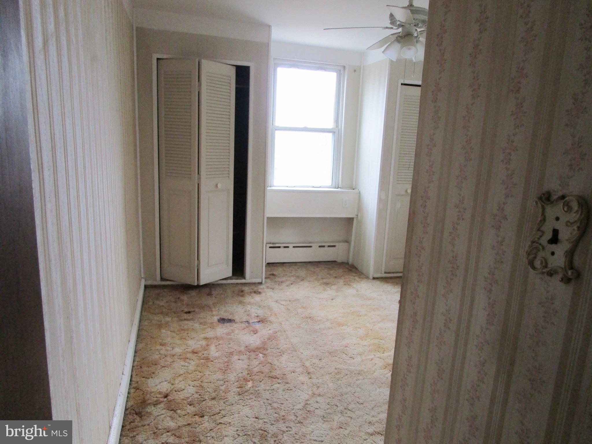 OXFORD CIRCLE - Residential