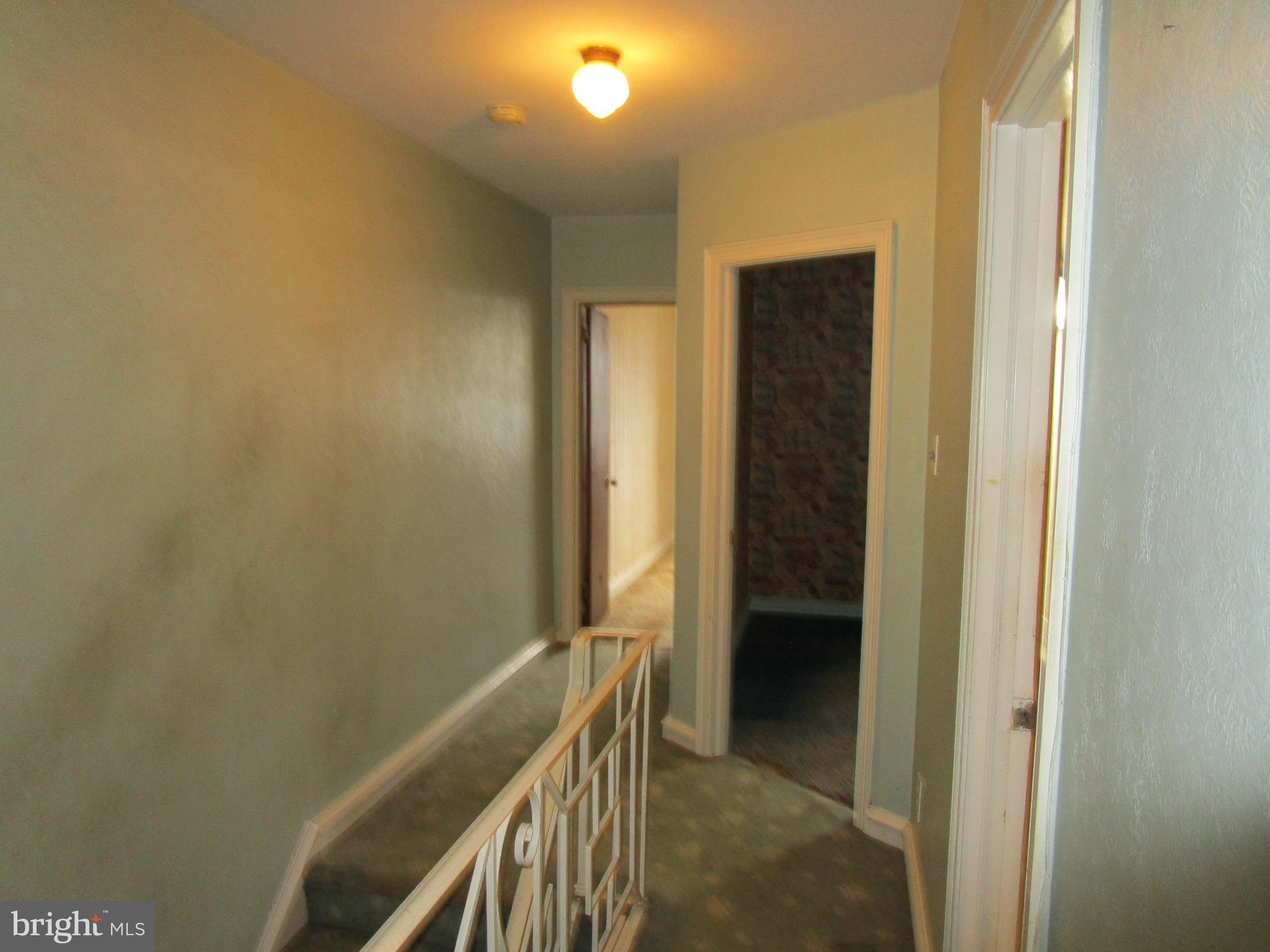 OXFORD CIRCLE - Residential