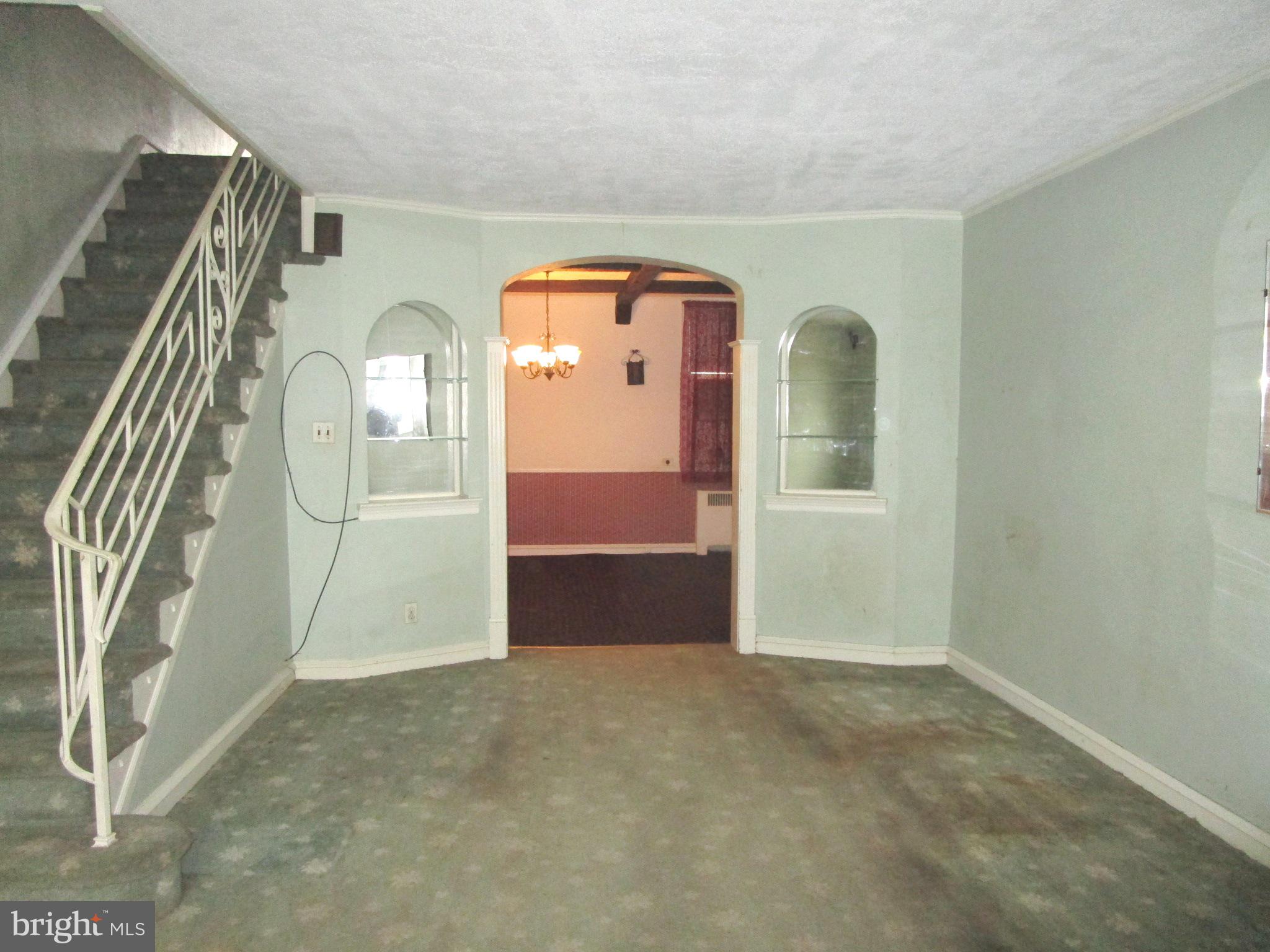 OXFORD CIRCLE - Residential