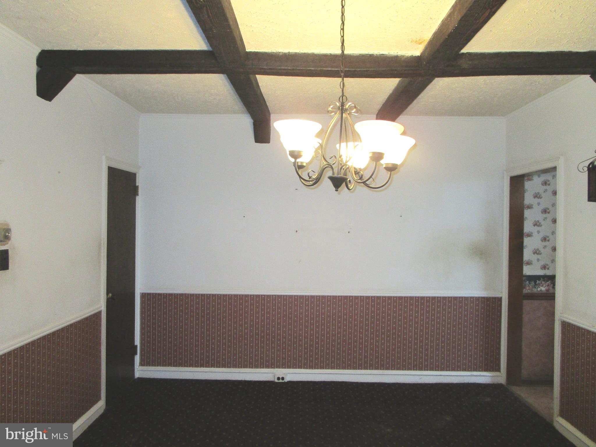 OXFORD CIRCLE - Residential