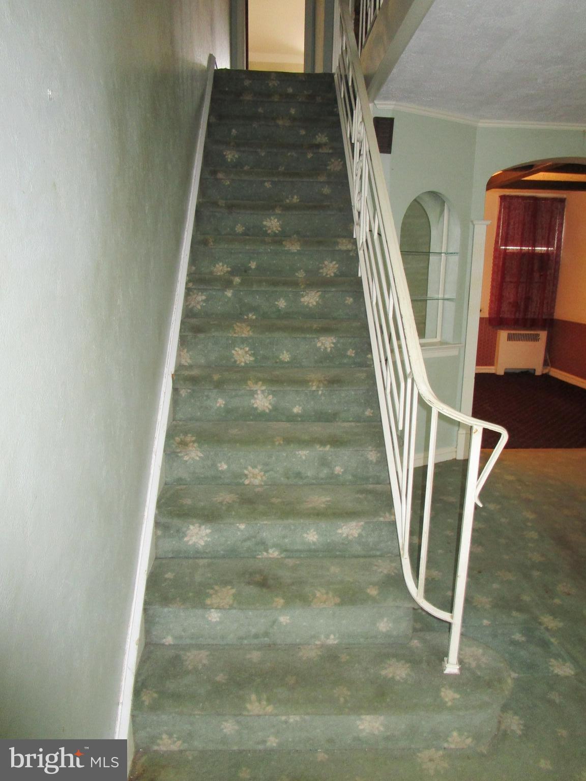 OXFORD CIRCLE - Residential