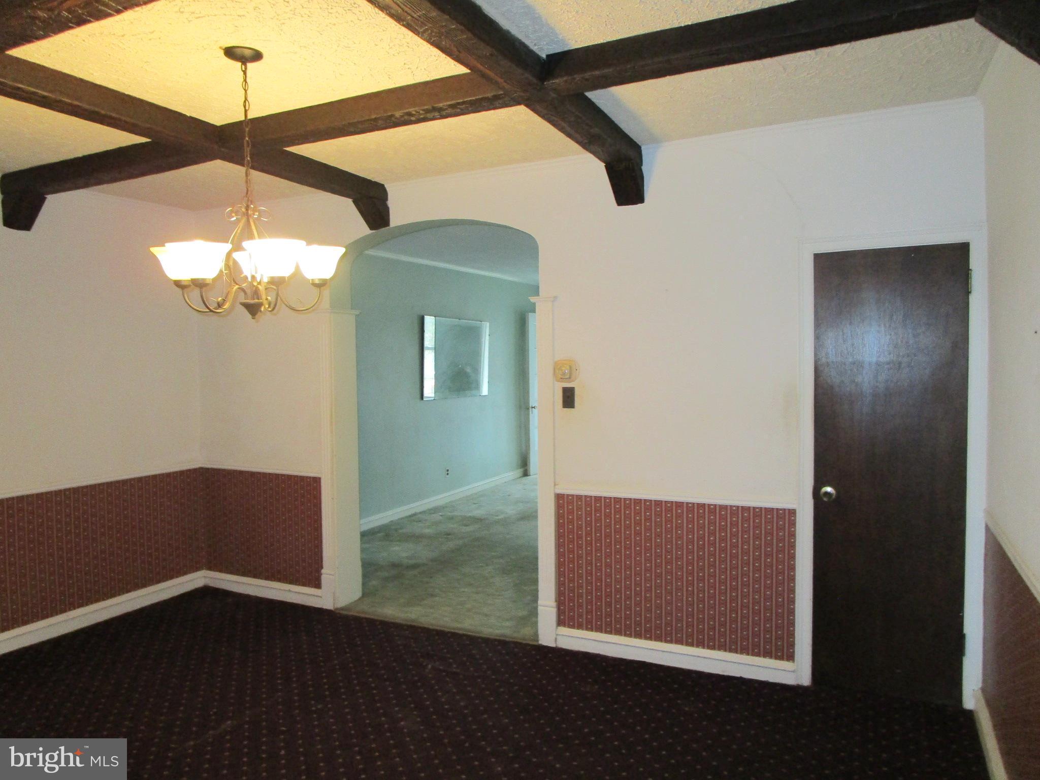 OXFORD CIRCLE - Residential