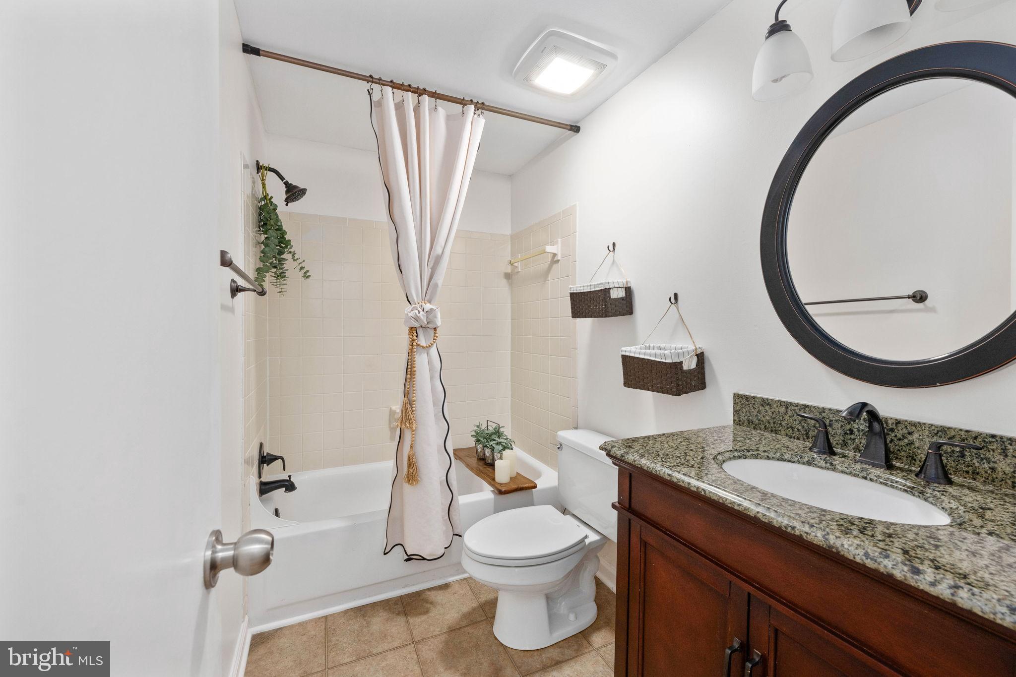 LEESBURG COUNTRY CLUB - Residential