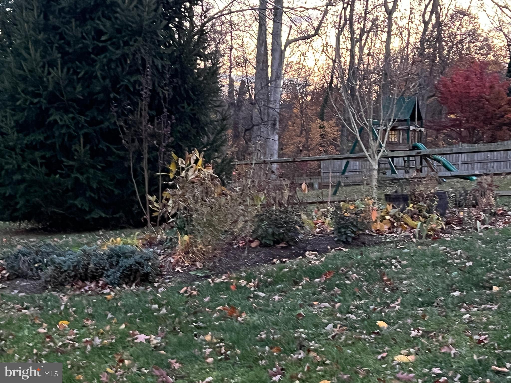 LEESBURG COUNTRY CLUB - Residential