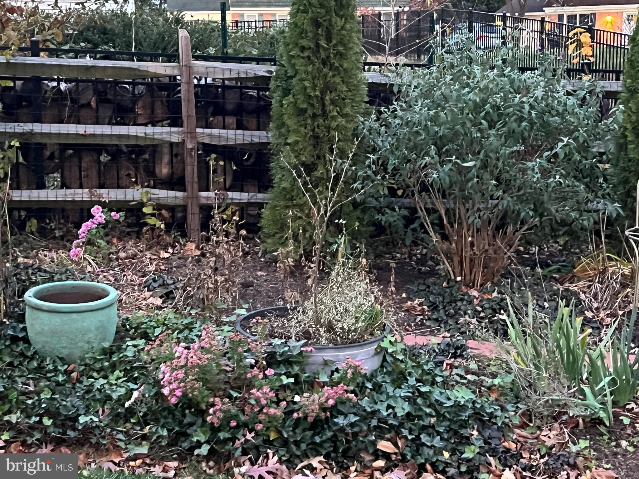 LEESBURG COUNTRY CLUB - Residential