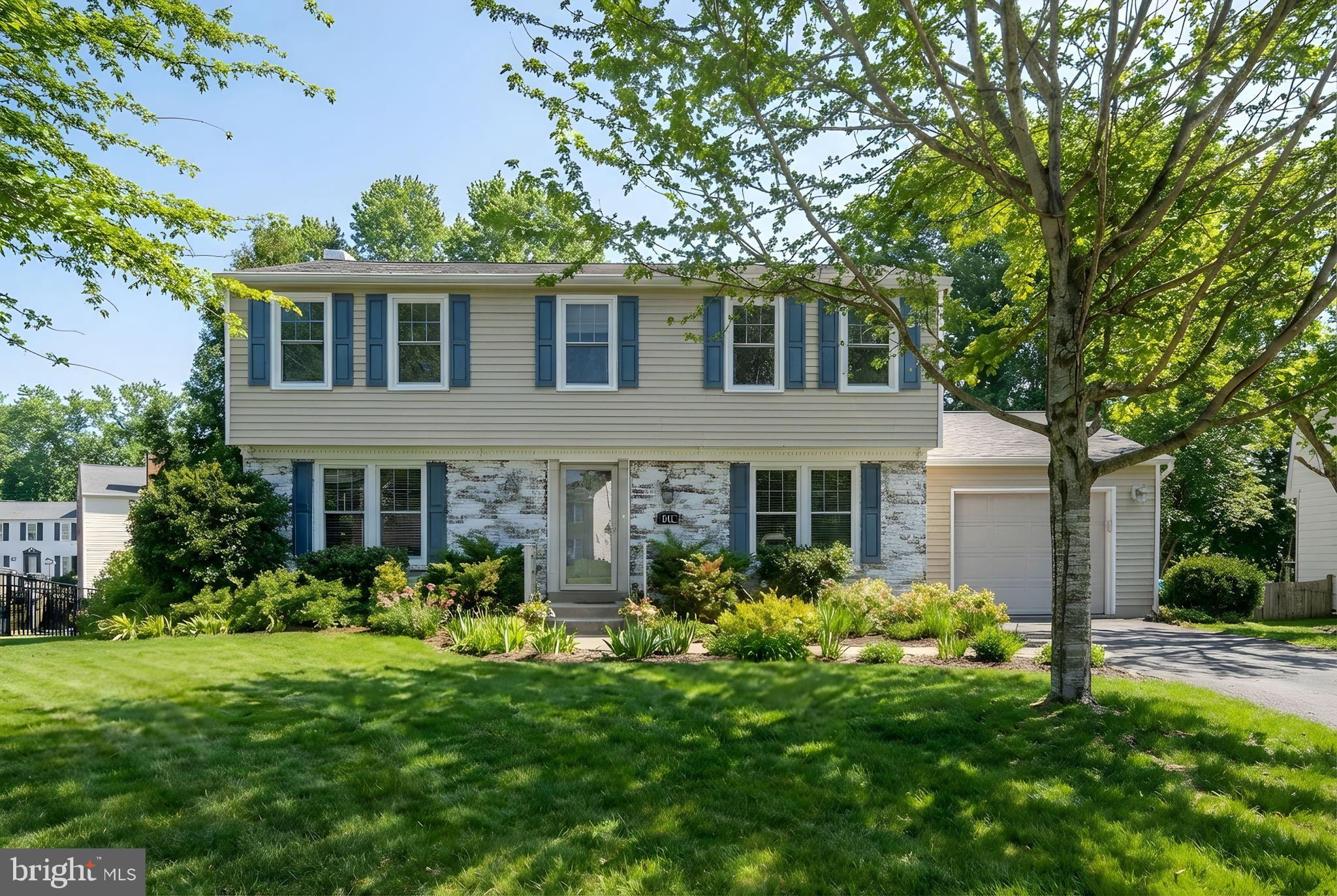 LEESBURG COUNTRY CLUB - Residential