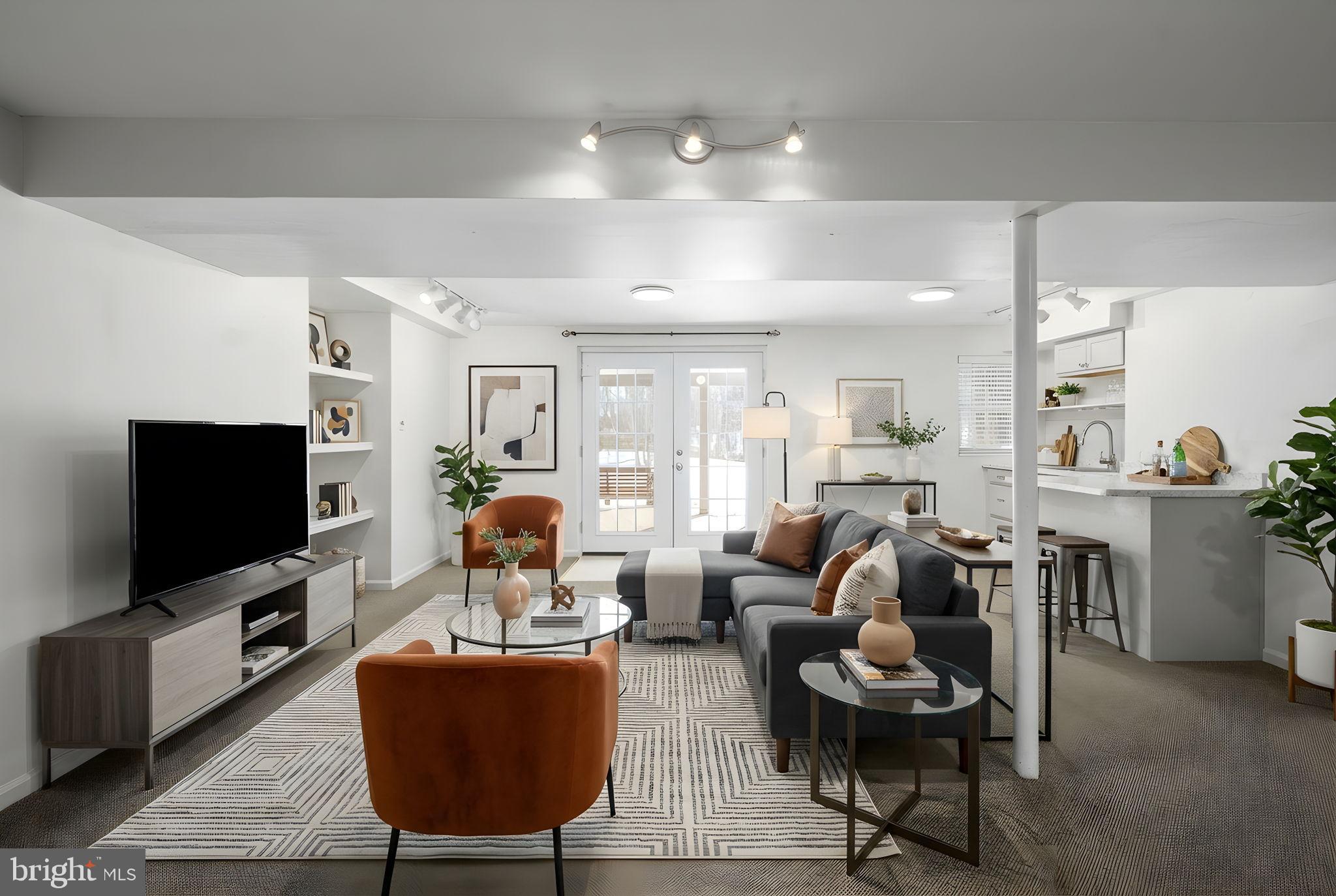 LEESBURG COUNTRY CLUB - Residential