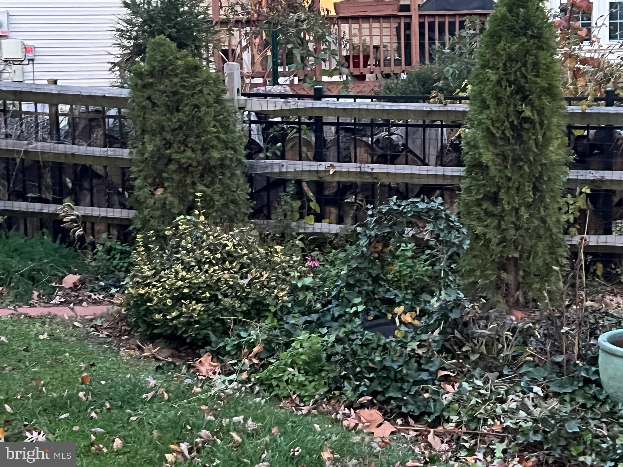 LEESBURG COUNTRY CLUB - Residential