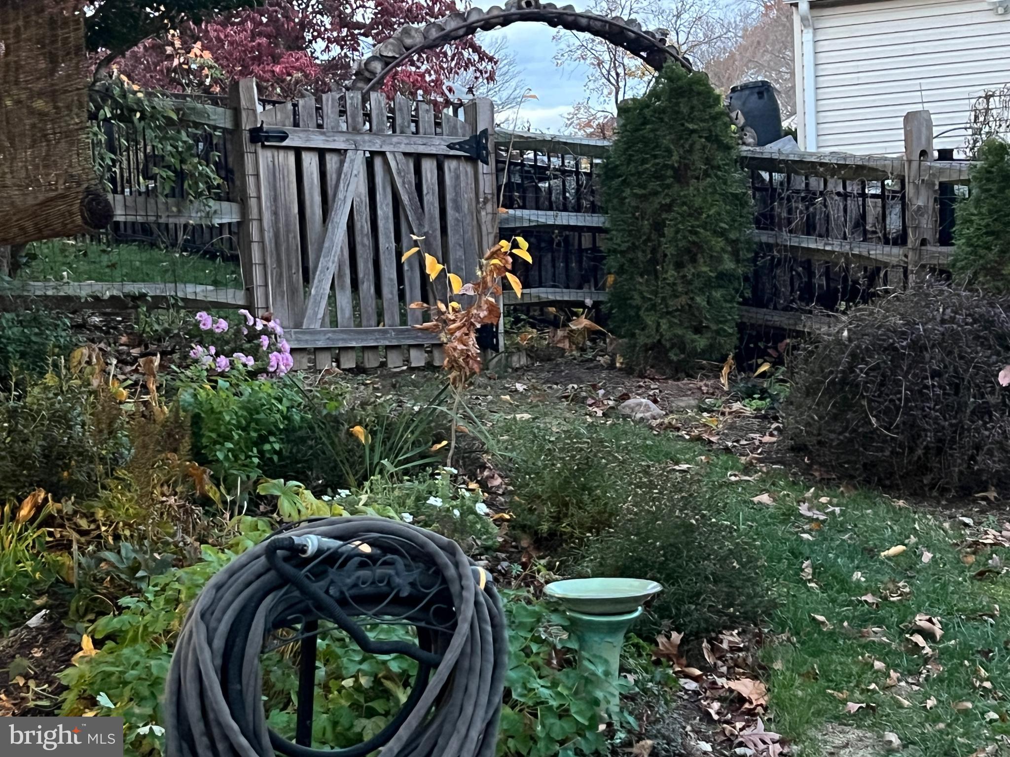 LEESBURG COUNTRY CLUB - Residential