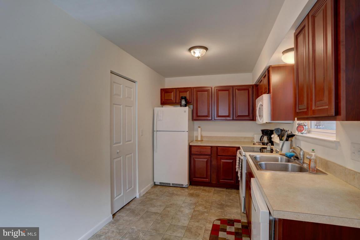 GEORGETOWN HILLS - Residential